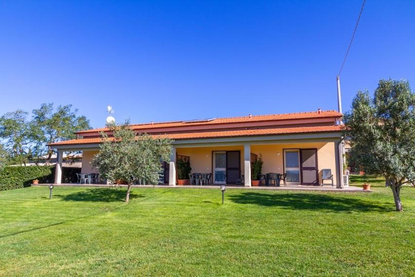 Agriturismo Severini 폰테블란다 외부 사진